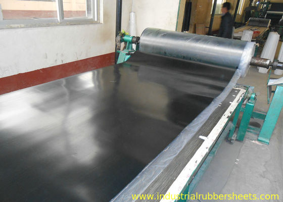 L'industriale di rendimento elevato 16Mpa ha vulcanizzato le larghezze di gomma 0,1 - 3.6m dello strato