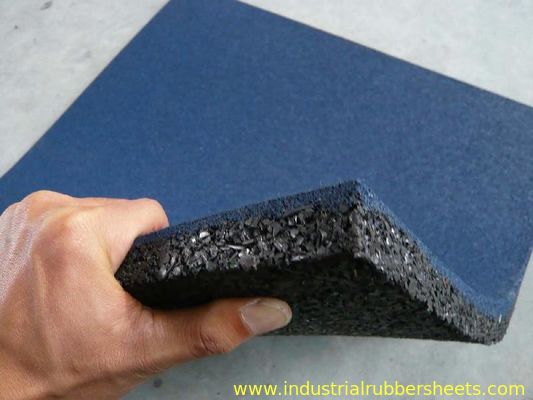 Tappeto e foglio in gomma a grana con spessore 10-50 mm per pavimenti antiscivolo e ammortizzanti
