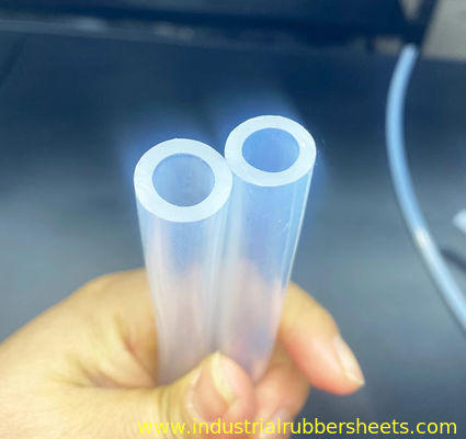 Alta resistenza alla trazione Livello alimentare di platino di silicone a cura di tubo di estrusione e tubo