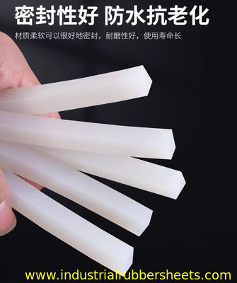 Striscia e profilo in silicone inodore per uso alimentare ad alta resistenza alla trazione per applicazioni industriali